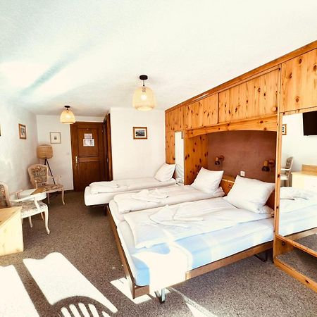 Hotel Old Jnn 클로스터스 외부 사진