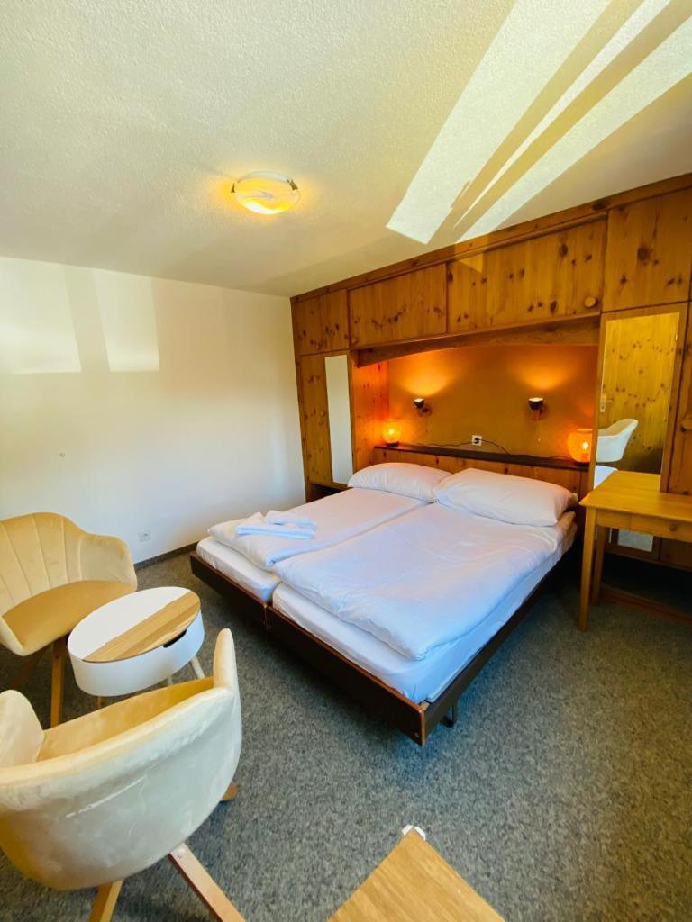 Hotel Old Jnn 클로스터스 외부 사진