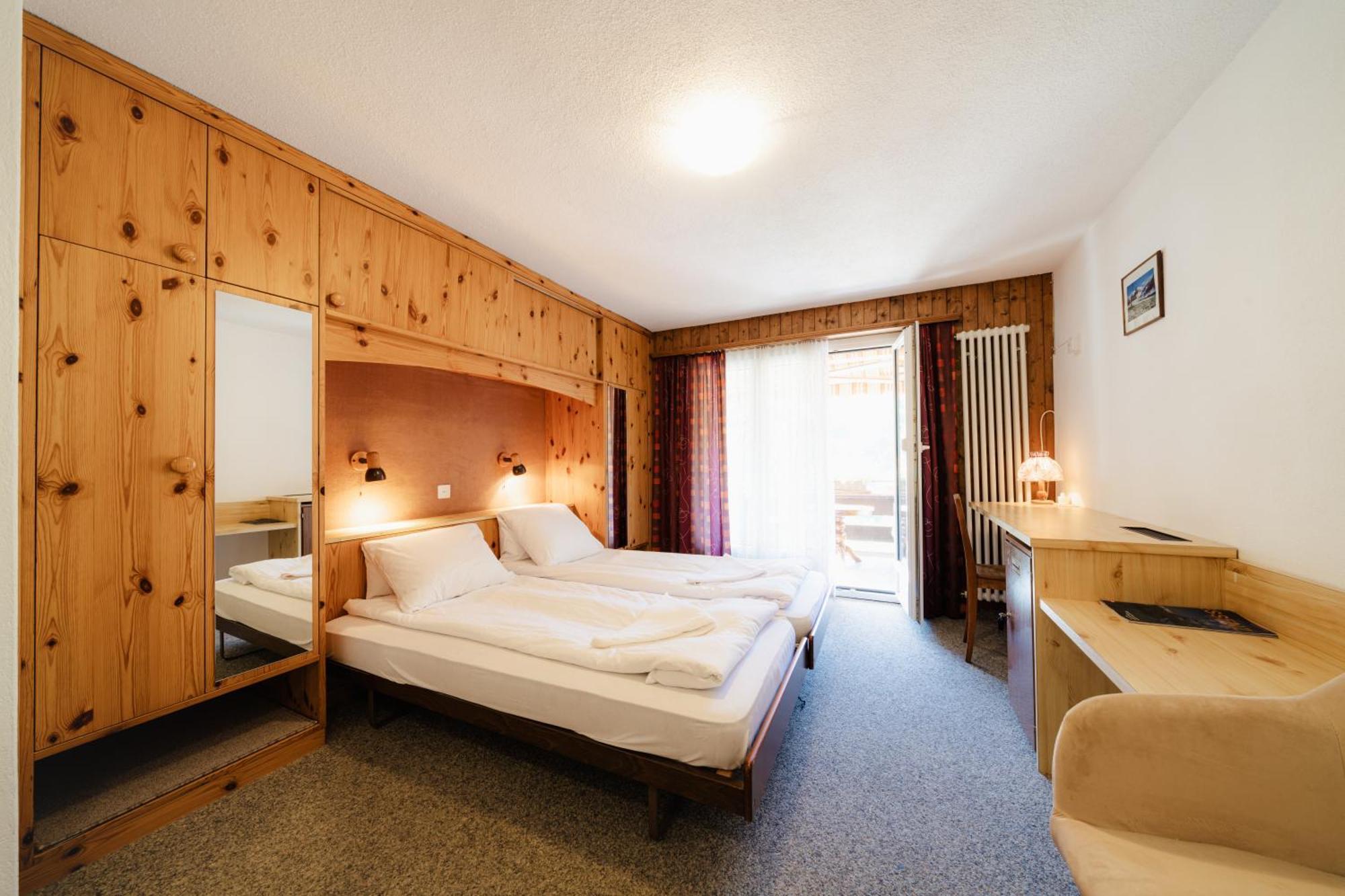 Hotel Old Jnn 클로스터스 외부 사진