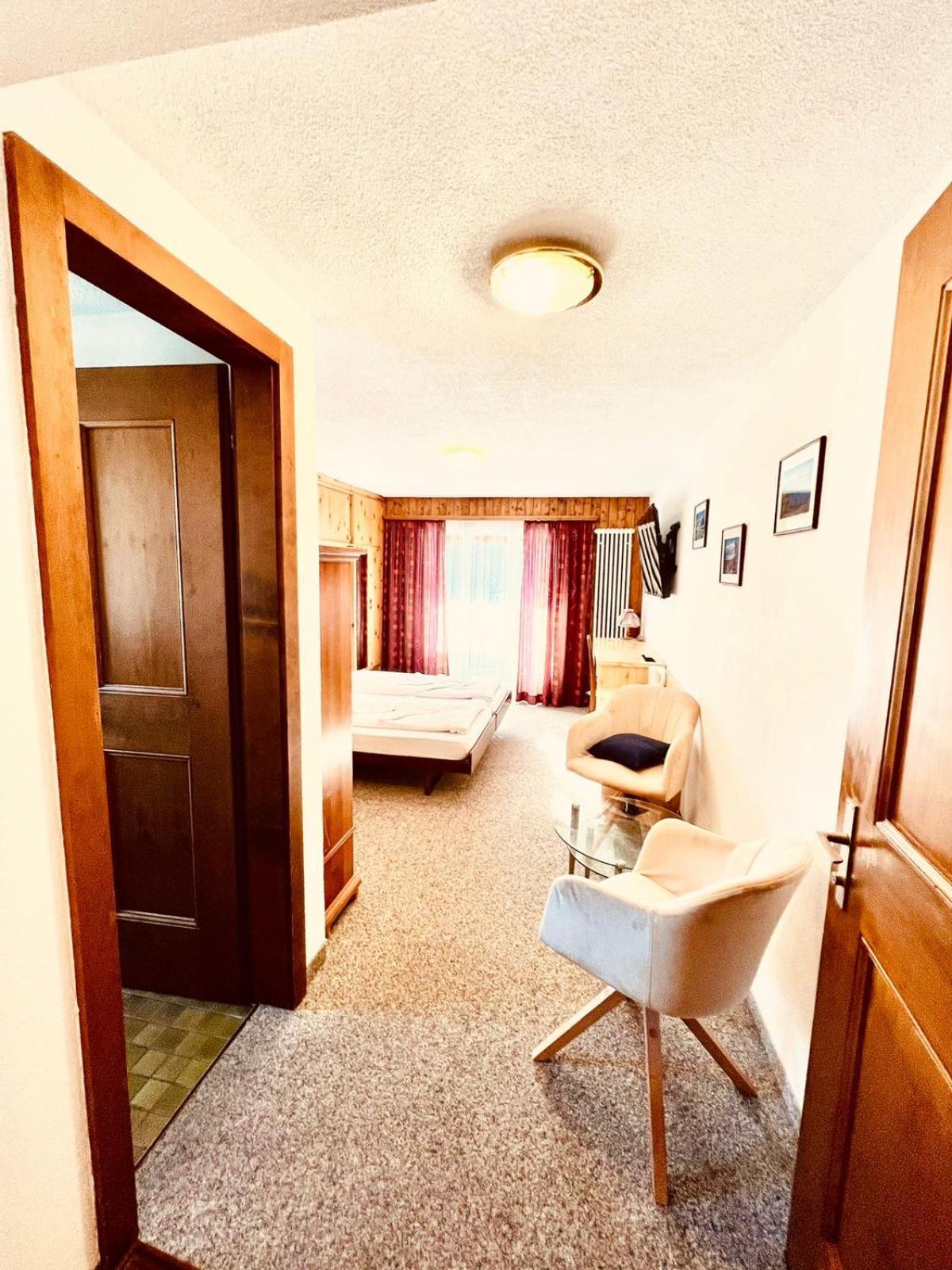 Hotel Old Jnn 클로스터스 외부 사진